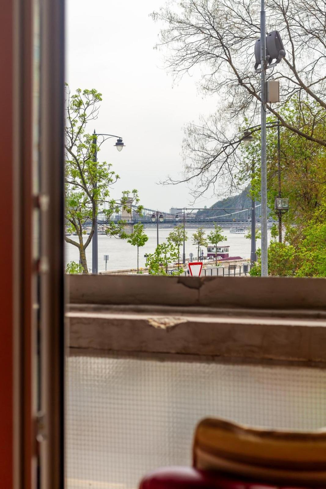 Vintage Parlament View Riverside W Ac By Nw Appartement